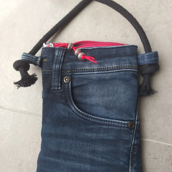 Pochette en jean