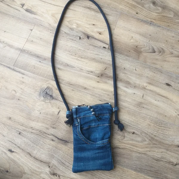 Pochette en jean