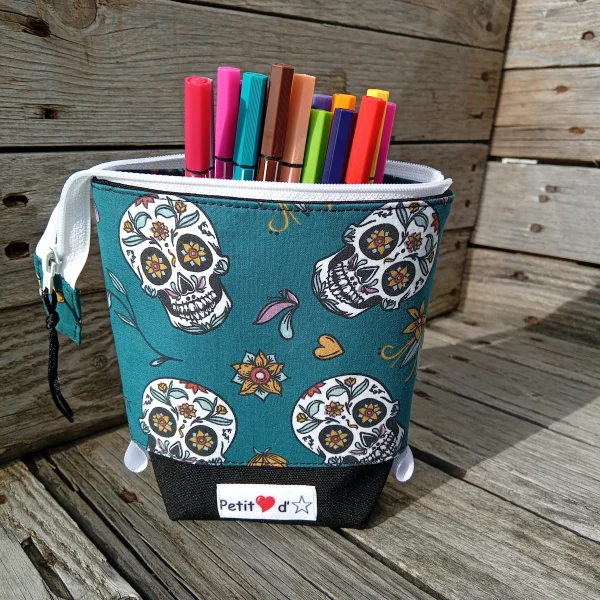 Trousse tête de mort