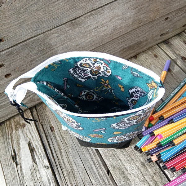 Trousse tête de mort