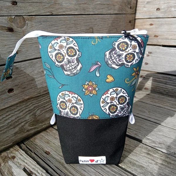 Trousse tête de mort