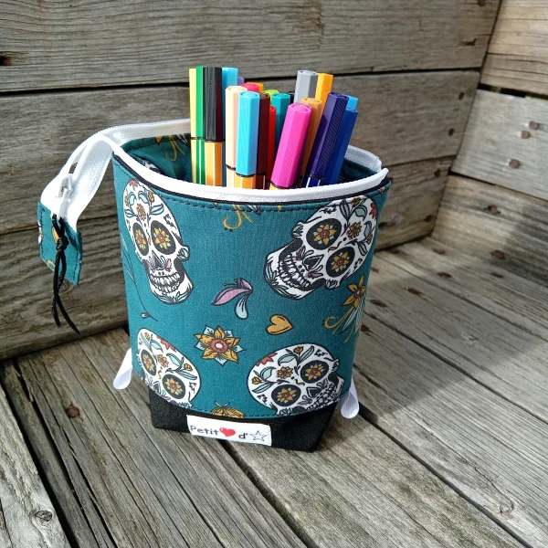 Trousse tête de mort