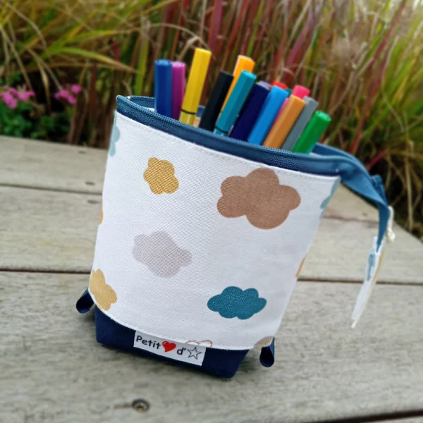 Trousse d'école nuages