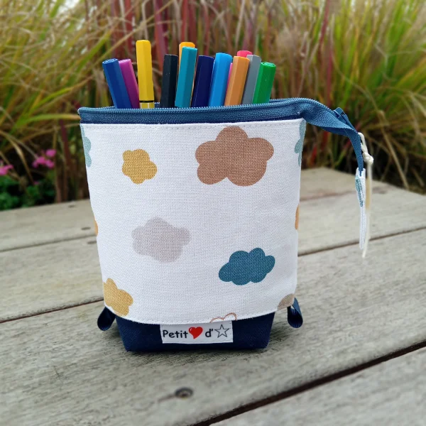 Trousse d'école nuages