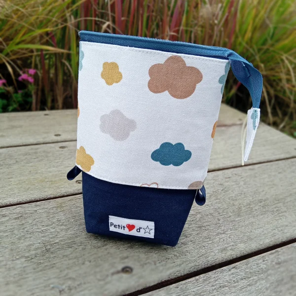 Trousse d'école nuages
