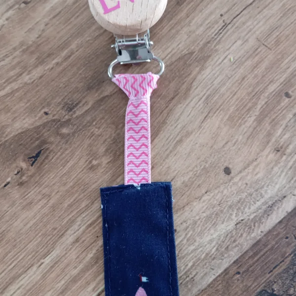 Accroche tétine princesse Eva