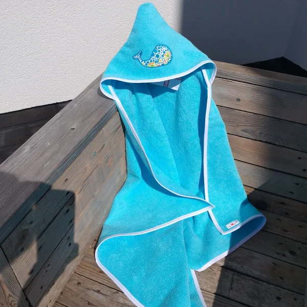 Cape de bain baleine turquoise