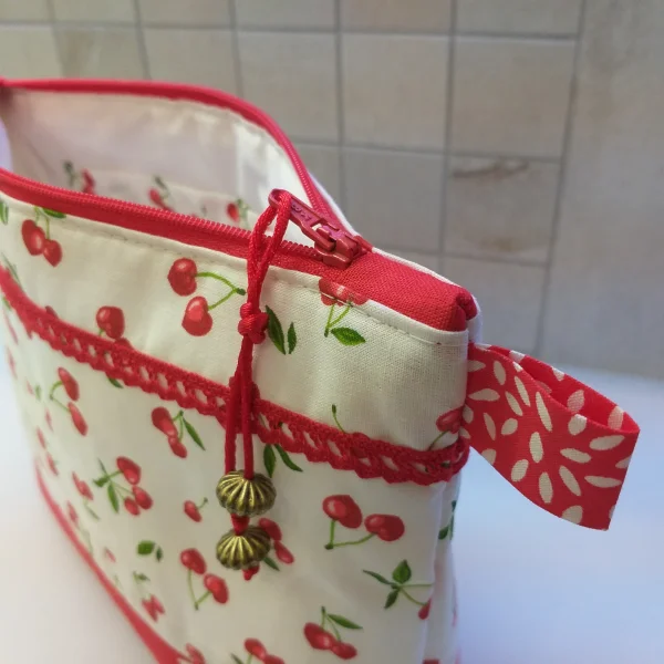 Trousse cerises